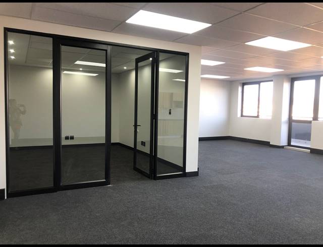 166M² OFFICE TO LET IN ROSEBANK